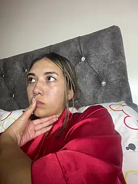 Iris lee online show from 03/18/25, 10:15