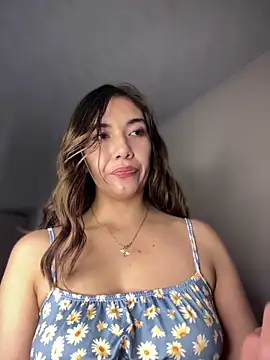 Iris lee online show from 09/10/25, 04:51