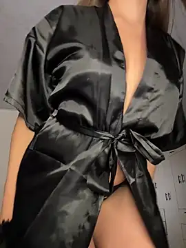 Iris lee online show from 10/19/25, 09:59