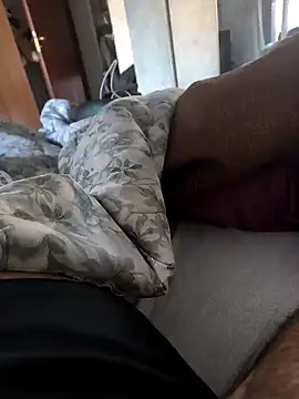 bella82 online show from 12/04/24, 08:01