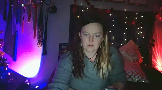 Lyrann89 online show from 01/26/25, 01:52