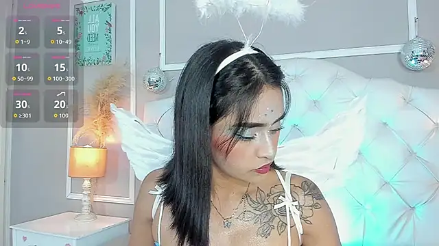 serena jeyms online show from 10/31/25, 08:32