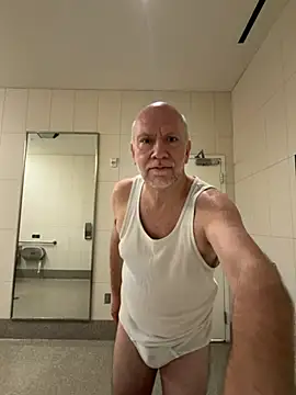 FLSexyGuy online show from 04/20/26, 01:14