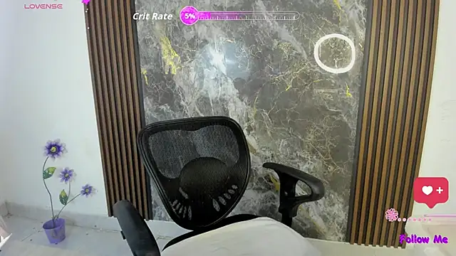 Snapshot of nicol_jone1 chatting on 10/04/25, 10:19 nicol jone1 online show from 10/04/25, 10:19