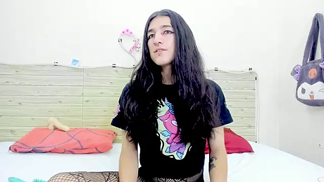 Evil Queen13 online show from 12/19/25, 08:16