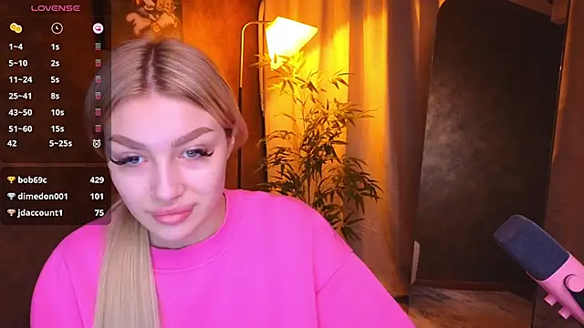 Ella Milla online show from 01/13/25, 05:33