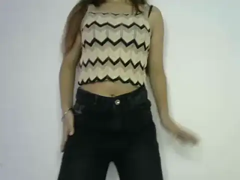 Snapshot of cute_kaur chatting on 12/13/24, 04:43 cute kaur online show from 12/13/24, 04:43