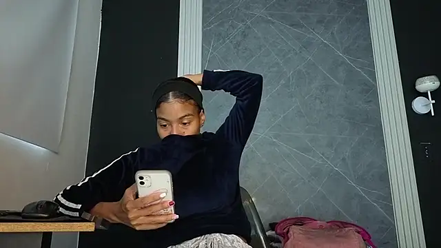 YummyDuooo online show from 10/01/25, 12:11