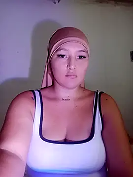 Celeste camila18 online show from 10/26/25, 10:04