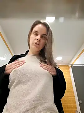 RaonXO online show from 12/04/24, 06:28