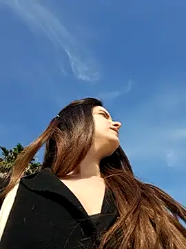 Snapshot of RaonXO chatting on 01/18/25, 01:51 RaonXO online show from 01/18/25, 01:51