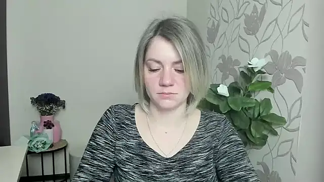 MariaSttone online show from 03/18/25, 06:04