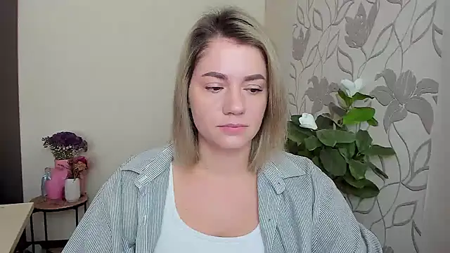 MariaSttone online show from 09/29/25, 07:46