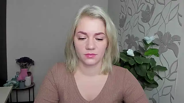 MariaSttone online show from 11/17/25, 12:00