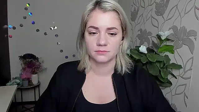 MariaSttone online show from 12/20/25, 11:45