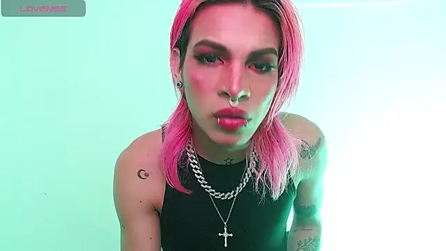 Snapshot of Jace_Quinn chatting on 12/01/24, 10:32 Jace Quinn online show from 12/01/24, 10:32