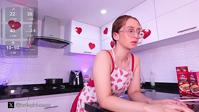 nicollefiorett online show from 02/15/26, 09:11