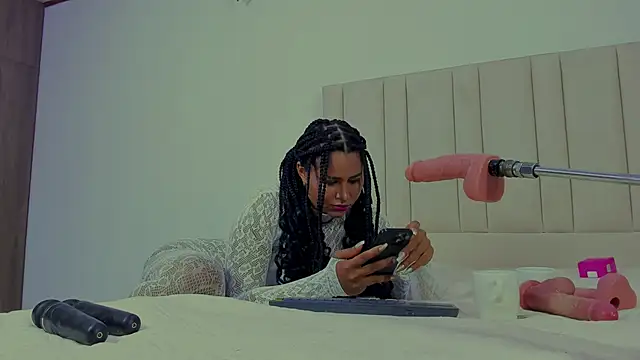 StormyButty18 online show from 11/03/25, 02:46