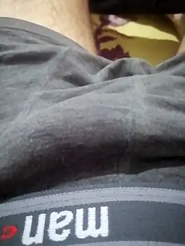 Snapshot of Bigdick_pedro chatting on 03/05/25, 12:38 Bigdick pedro online show from 03/05/25, 12:38