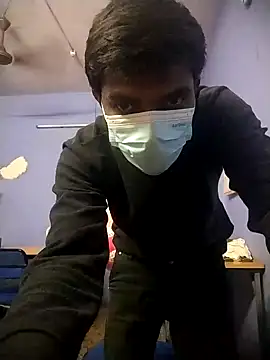 Snapshot of Tamilandteluguboy14 chatting on 12/02/24, 11:34 Tamilandteluguboy14 online show from 12/02/24, 11:34