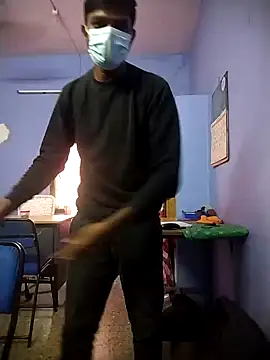 Snapshot of Tamilandteluguboy14 chatting on 12/13/24, 10:19 Tamilandteluguboy14 online show from 12/13/24, 10:19