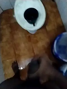 Snapshot of Tamilandteluguboy14 chatting on 12/29/24, 12:12 Tamilandteluguboy14 online show from 12/29/24, 12:12