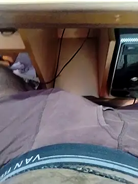 Snapshot of Tamilandteluguboy14 chatting on 10/17/25, 06:38 Tamilandteluguboy14 online show from 10/17/25, 06:38