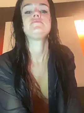 English-Chloe96 online show from 02/04/25, 02:39