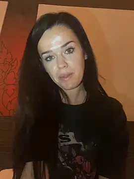 English-Chloe96 online show from 02/12/25, 01:16