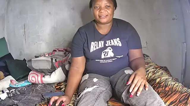 Snapshot of Sexyebonyxxx87 chatting on 02/15/26, 07:32 Sexyebonyxxx87 online show from 02/15/26, 07:32