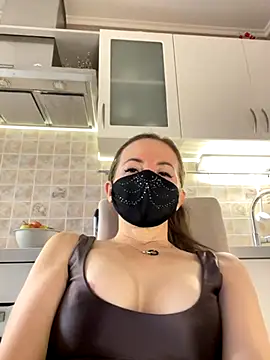 MilfeaN online show from 11/05/25, 08:14