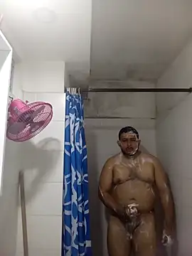 Snapshot of demoledor199 chatting on 11/15/25, 10:26 demoledor199 online show from 11/15/25, 10:26