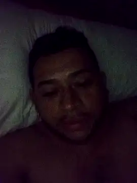 Snapshot of demoledor199 chatting on 03/05/26, 04:52 demoledor199 online show from 03/05/26, 04:52