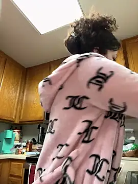 ladylavish online show from 12/20/24, 03:36