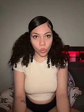 ladylavish online show from 11/21/25, 04:33