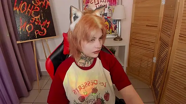 Snapshot of mekurisu chatting on 11/20/25, 01:17 mekurisu online show from 11/20/25, 01:17