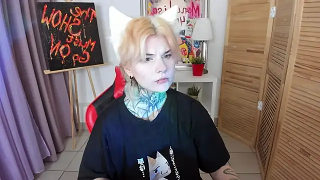 Snapshot of mekurisu chatting on 12/03/25, 08:23 mekurisu online show from 12/03/25, 08:23