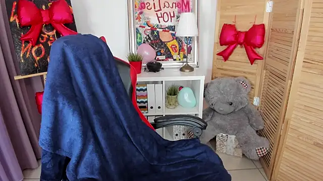 Snapshot of mekurisu chatting on 02/20/26, 01:35 mekurisu online show from 02/20/26, 01:35