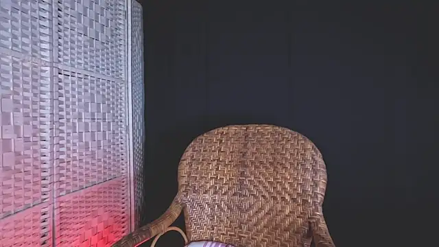 Snapshot of KayleyxEmily chatting on 12/28/24, 02:53 KayleyxEmily online show from 12/28/24, 02:53