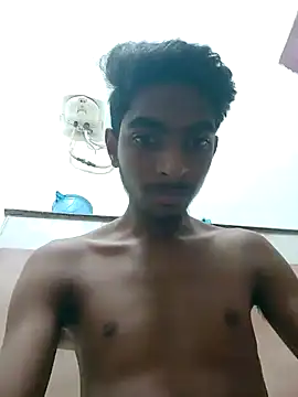 Snapshot of biggboyzz chatting on 12/19/24, 11:39 biggboyzz online show from 12/19/24, 11:39