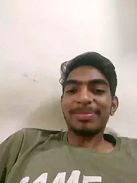 Snapshot of biggboyzz chatting on 12/21/24, 01:42 biggboyzz online show from 12/21/24, 01:42