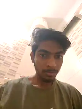 Snapshot of biggboyzz chatting on 01/22/25, 11:23 biggboyzz online show from 01/22/25, 11:23