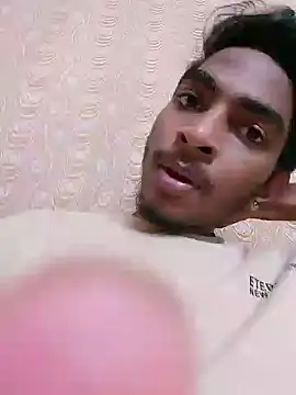 Snapshot of biggboyzz chatting on 01/23/25, 01:45 biggboyzz online show from 01/23/25, 01:45