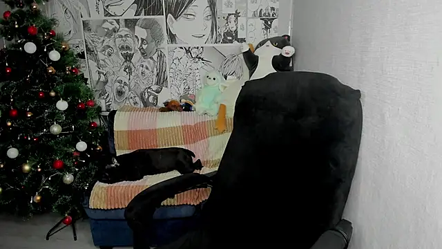 Snapshot of Martha_Cameron chatting on 12/23/24, 08:57 Martha Cameron online show from 12/23/24, 08:57