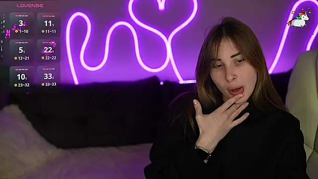 JennyyLuv online show from 11/29/25, 08:12