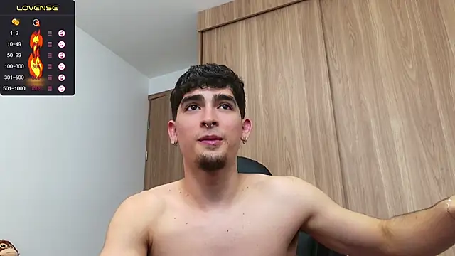 Snapshot of zenn_rush1 chatting on 12/13/24, 07:43 zenn rush1 online show from 12/13/24, 07:43