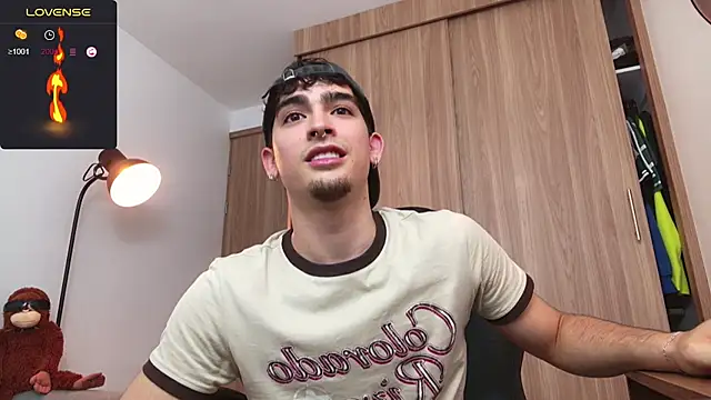 Snapshot of zenn_rush1 chatting on 01/02/25, 07:40 zenn rush1 online show from 01/02/25, 07:40