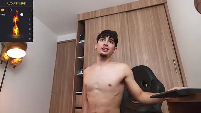 Snapshot of zenn_rush1 chatting on 01/20/25, 03:39 zenn rush1 online show from 01/20/25, 03:39