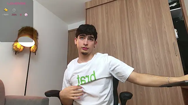 Snapshot of zenn_rush1 chatting on 01/30/25, 01:10 zenn rush1 online show from 01/30/25, 01:10