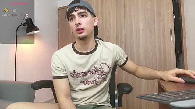 Snapshot of zenn_rush1 chatting on 02/03/25, 01:51 zenn rush1 online show from 02/03/25, 01:51